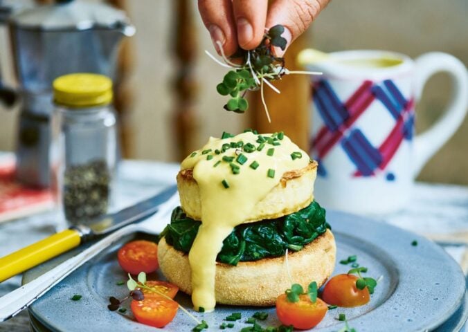 tofu benedict with spinach and vegan Hollandaise sauce
